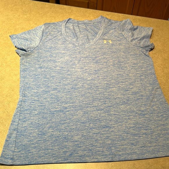 UA shirt - Picture 1 of 4